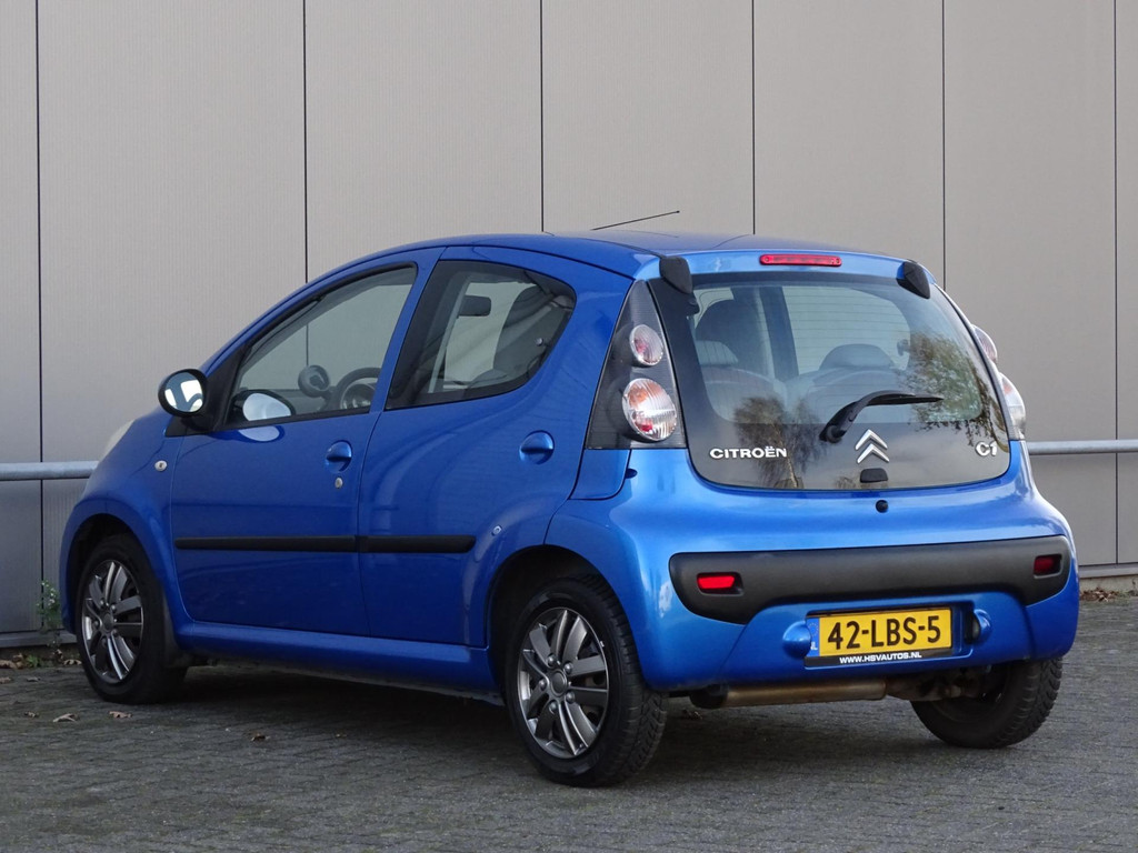 41189398-6.jpg