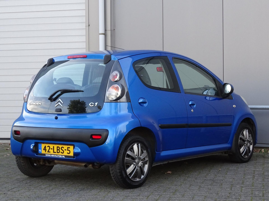 41189398-7.jpg