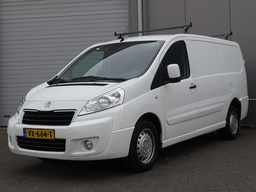 41393522-5.jpg