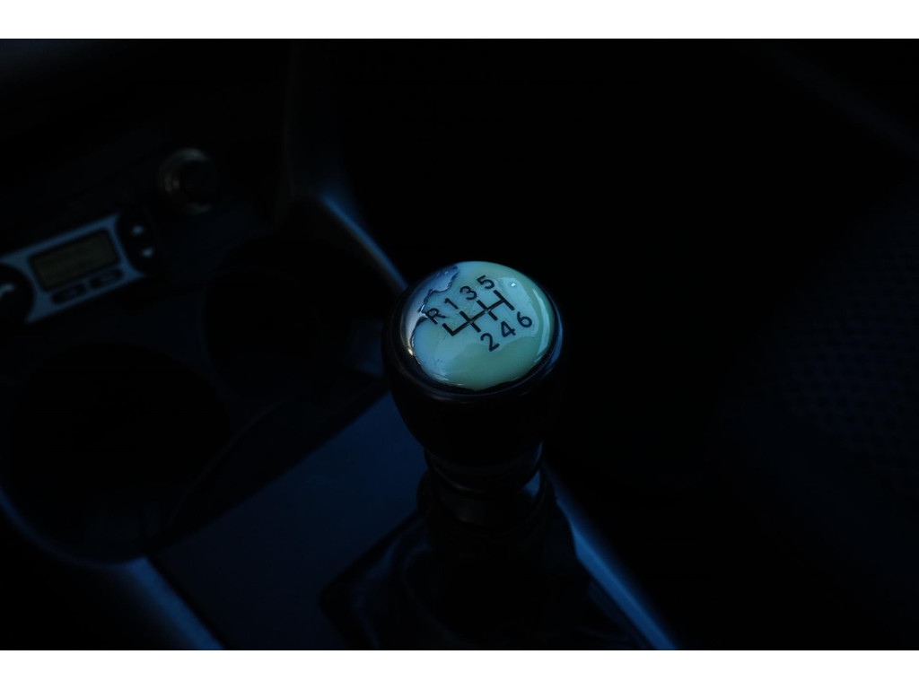 41682092-15.jpg