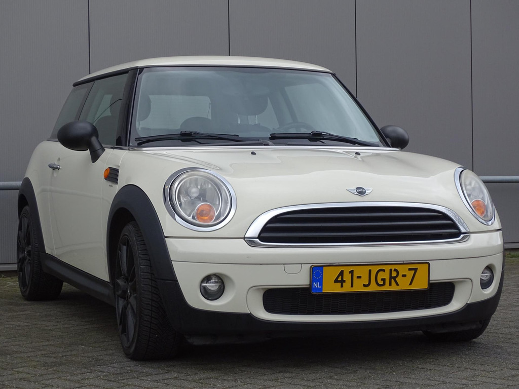 42125744-4.jpg