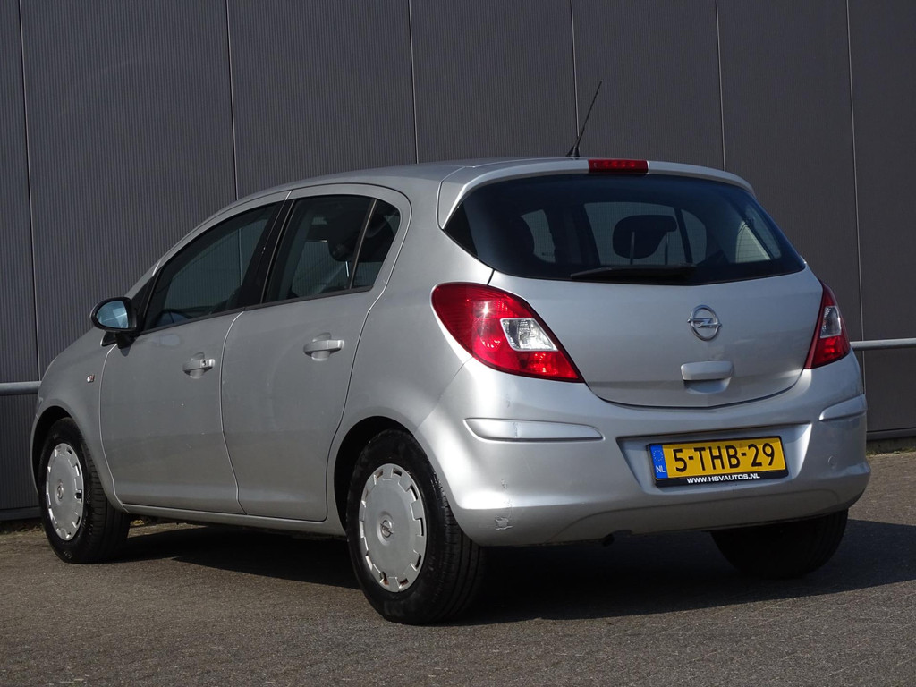 43449534-5.jpg
