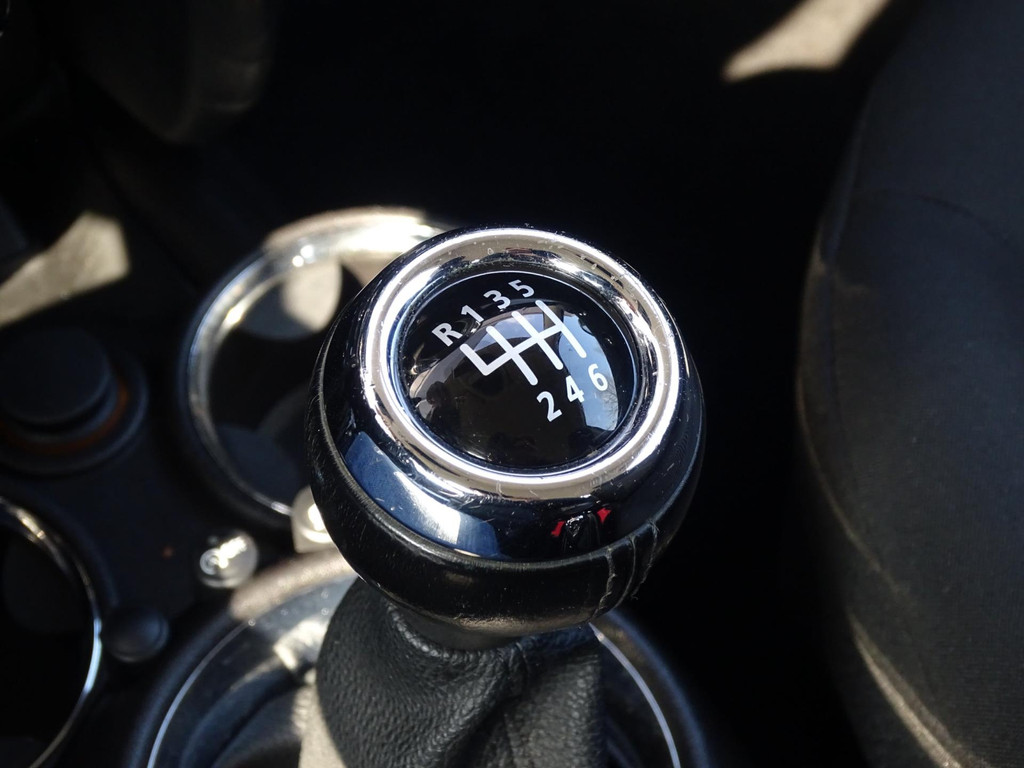 43480778-15.jpg