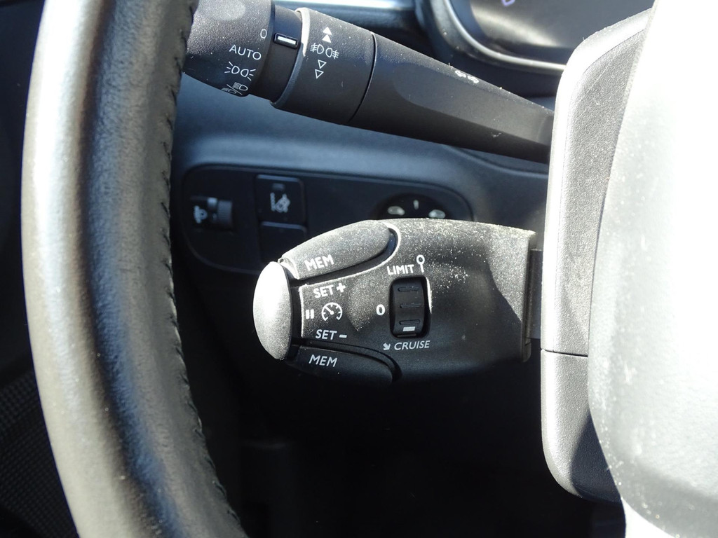 43480875-13.jpg
