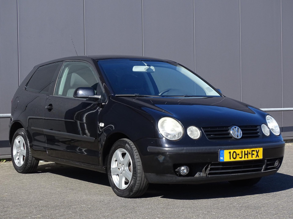 43571846-2.jpg