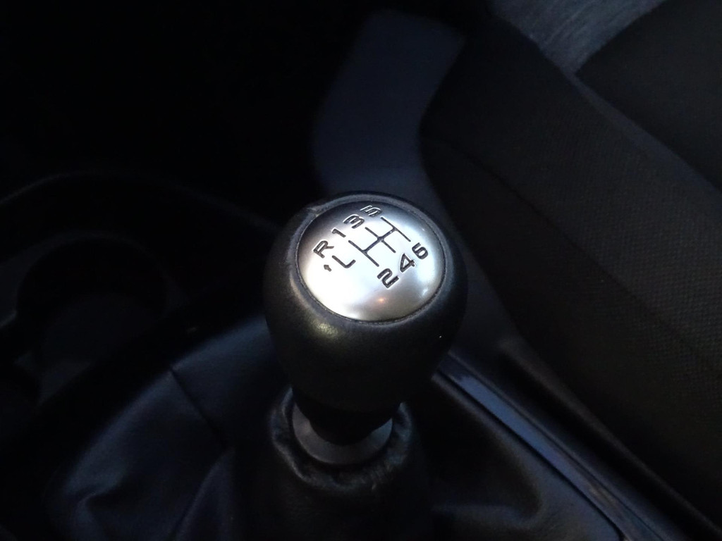43808923-15.jpg