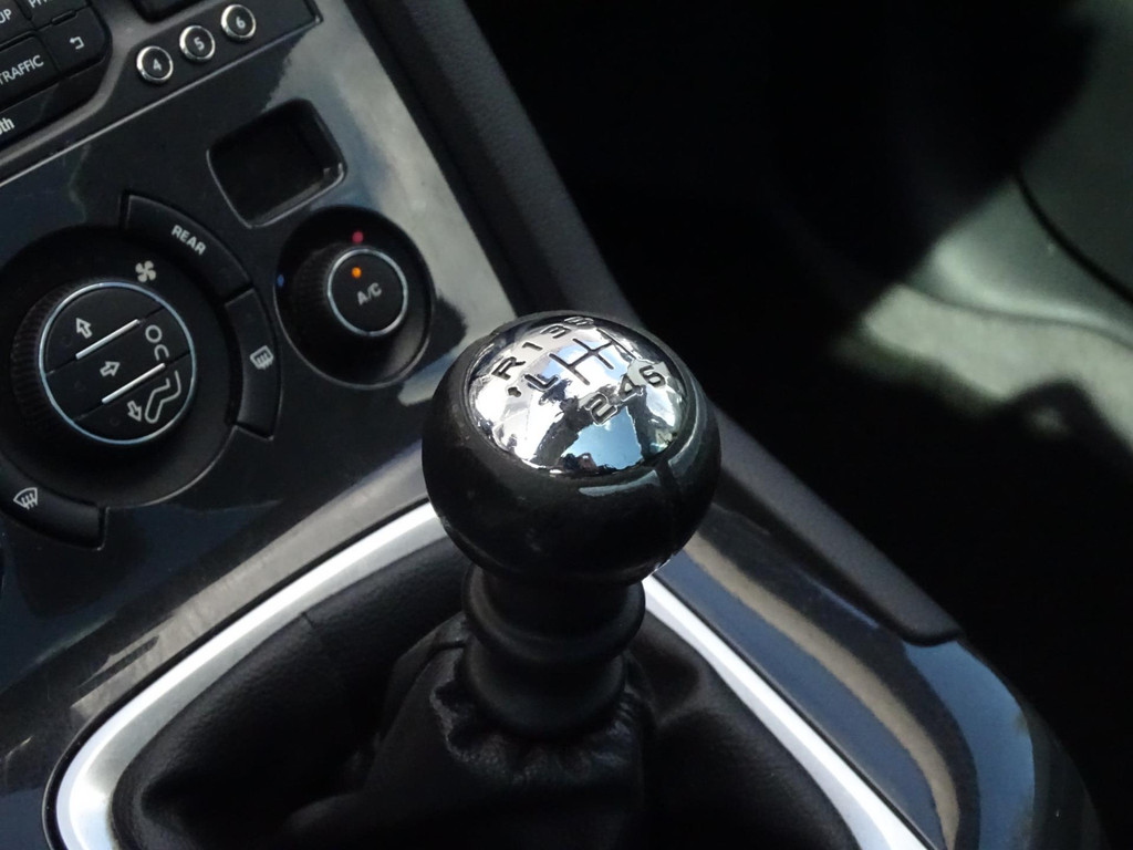 43909232-19.jpg