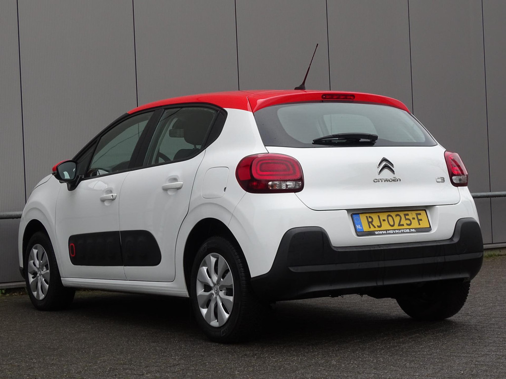 43910651-6.jpg