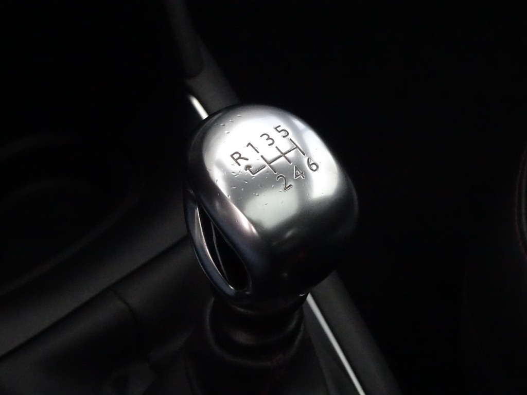 43910997-19.jpg