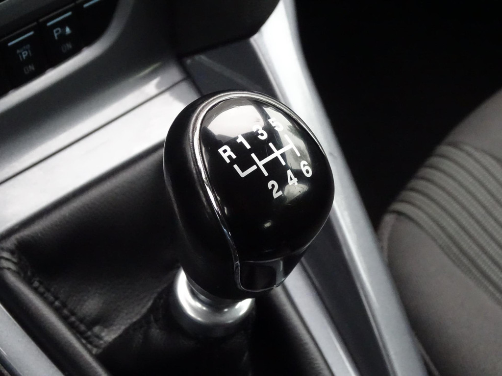 44039091-14.jpg