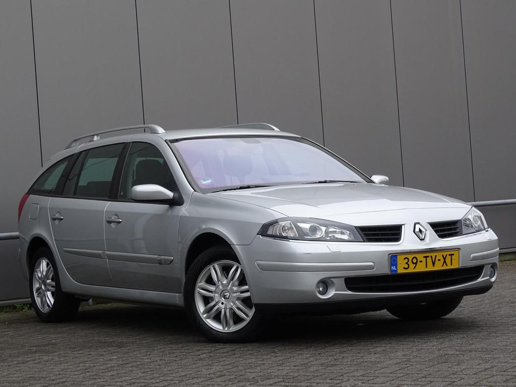 44224957-2.jpg
