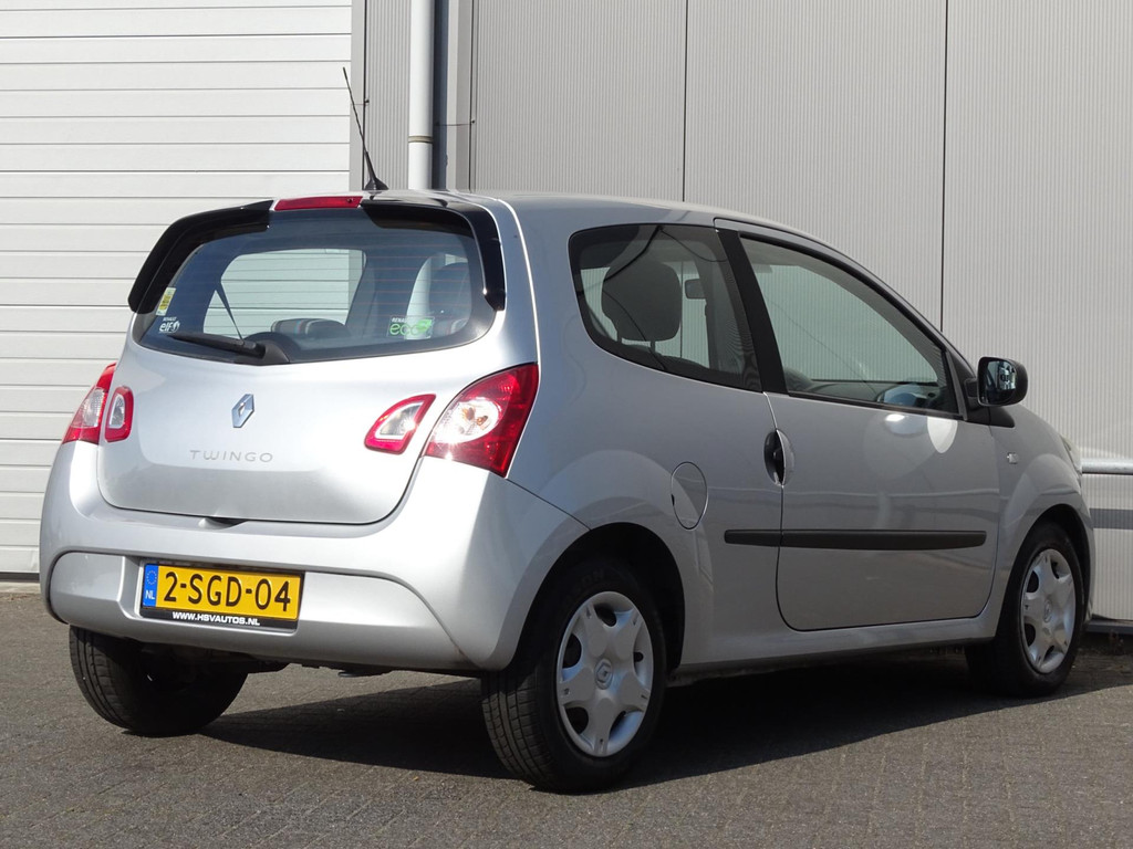 45242857-6.jpg