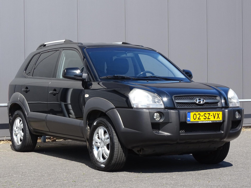 45627527-3.jpg