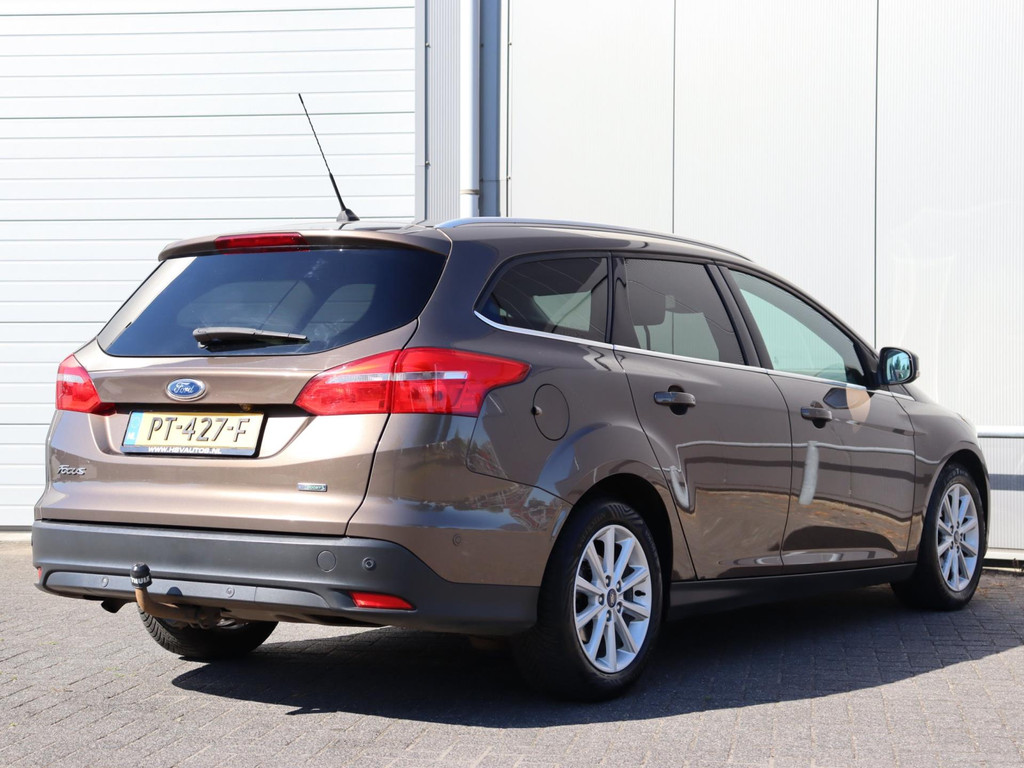 46892904-6.jpg