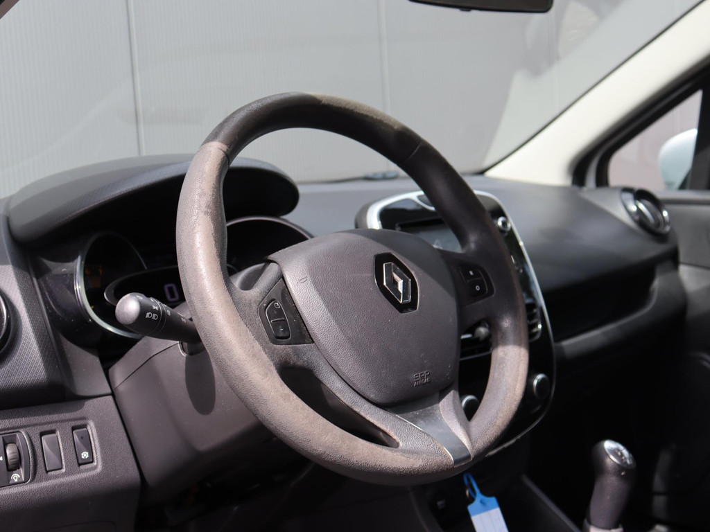 47070864-11.jpg