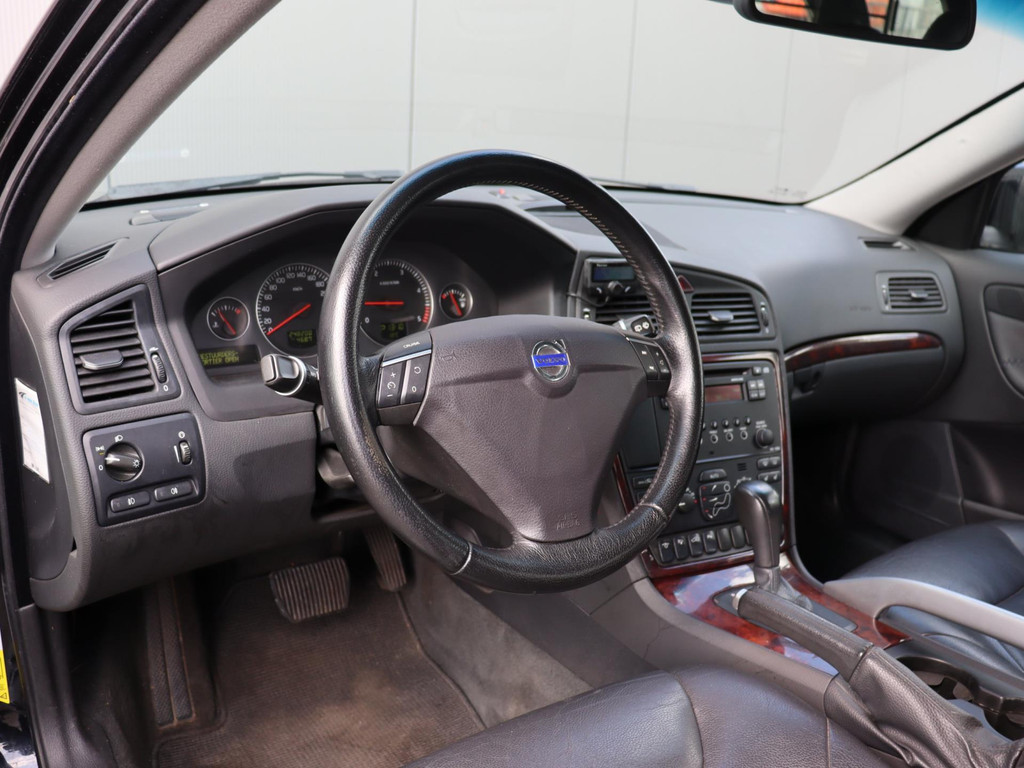 47201496-10.jpg