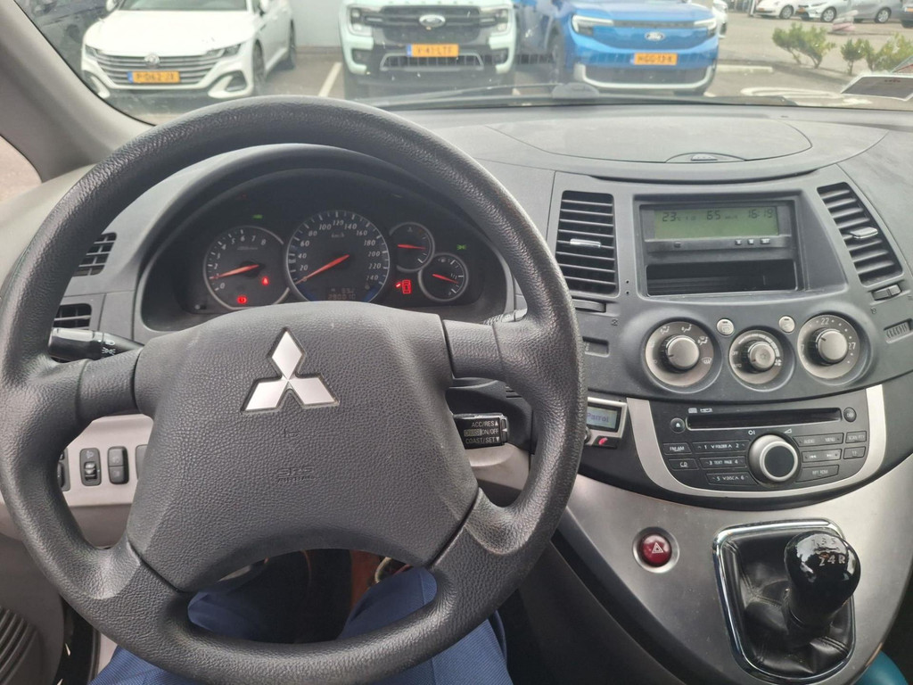 47483667-5.jpg