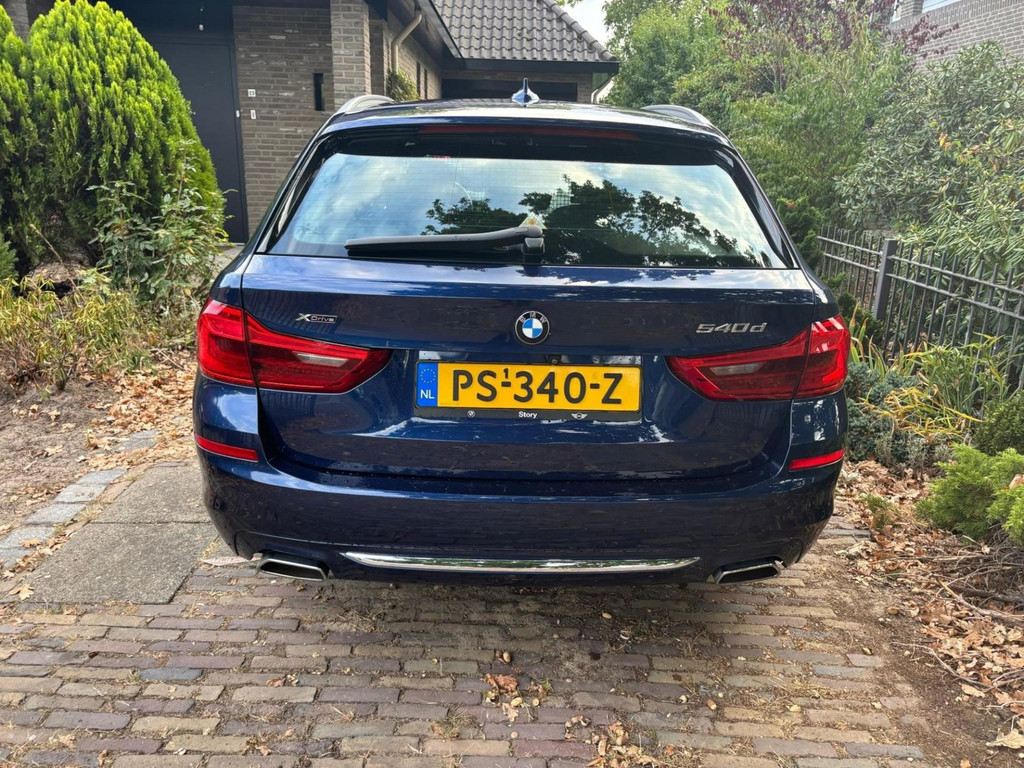 47540436-4.jpg