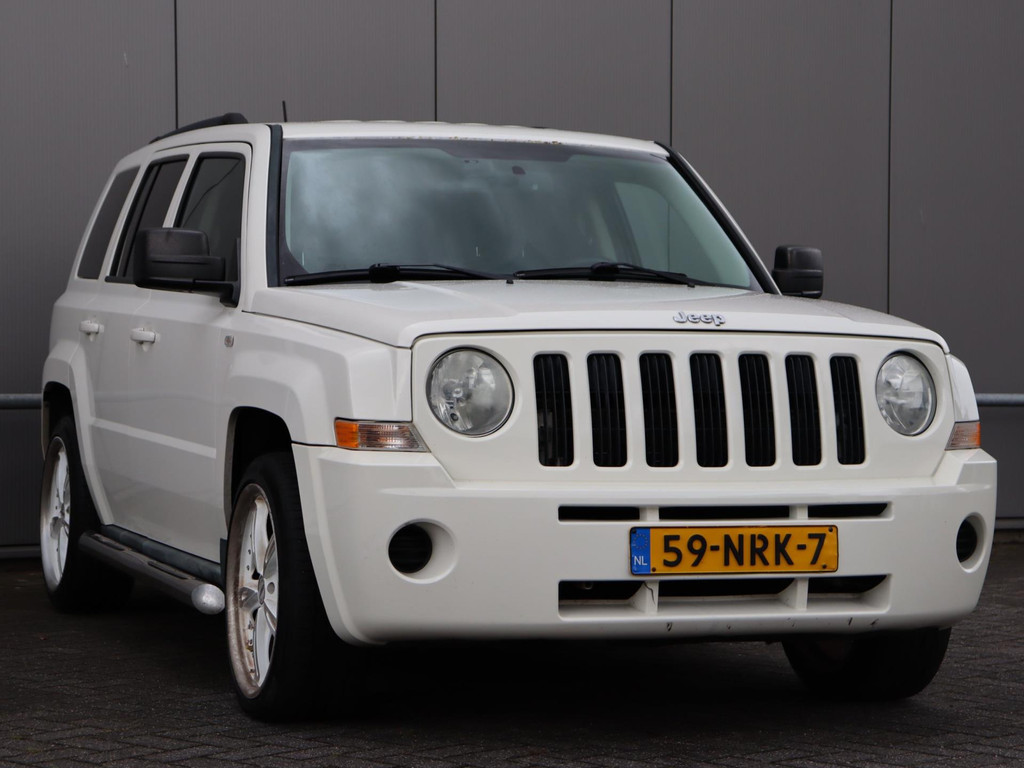 47708075-4.jpg