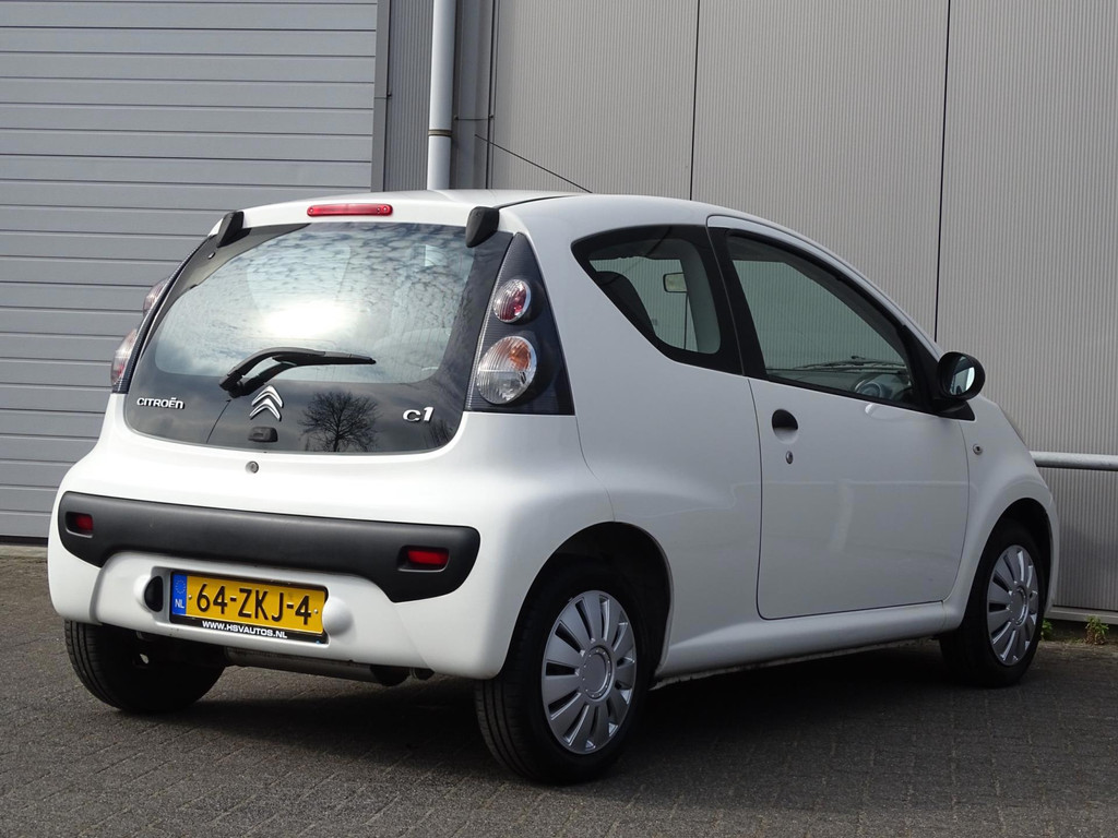 47754747-6.jpg