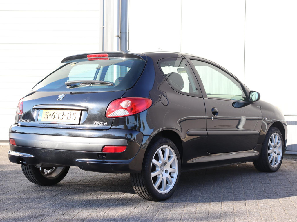 47986023-6.jpg