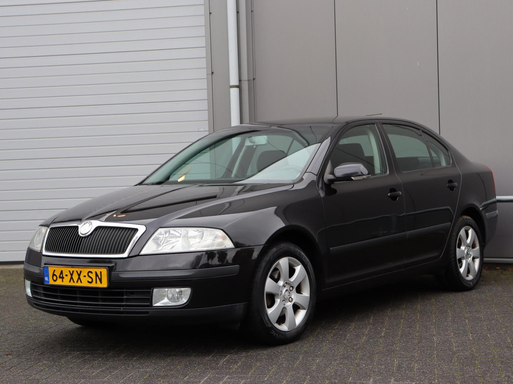 48560630-4.jpg