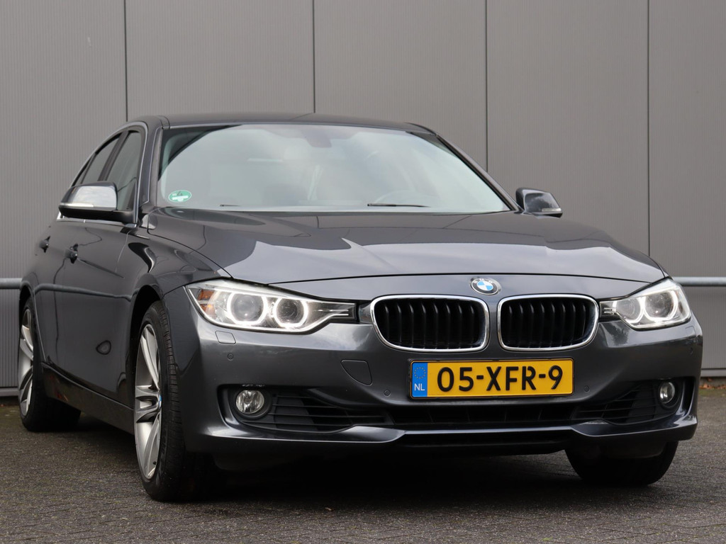 48561644-4.jpg
